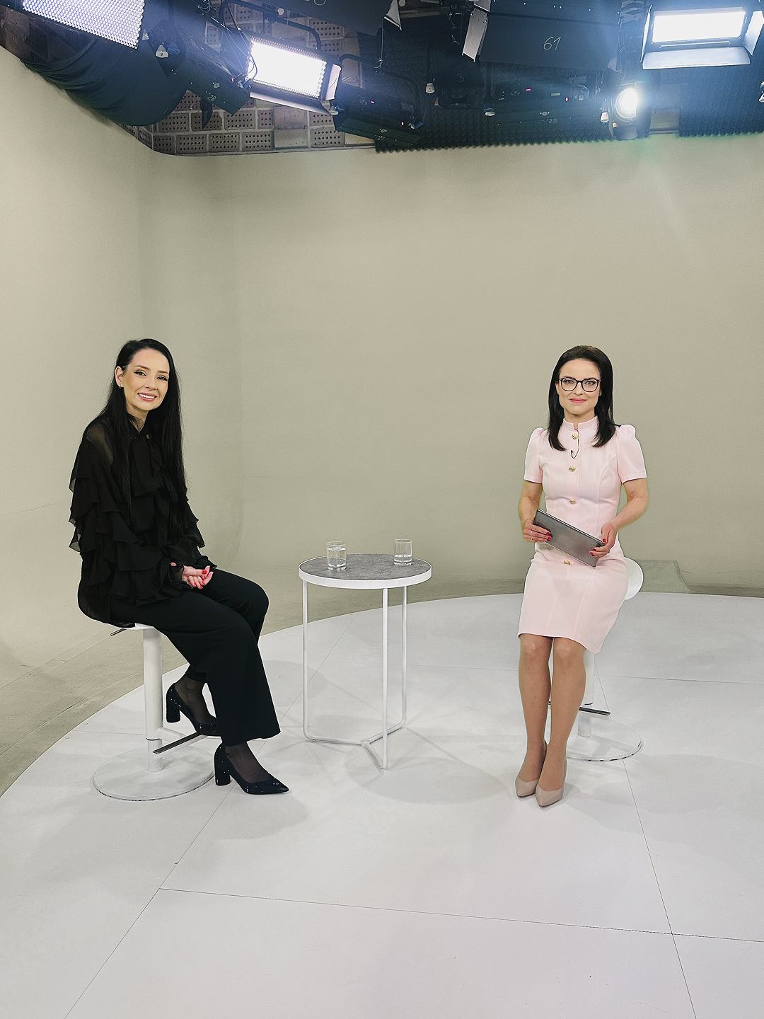 HR expertka z MAXIN'S hosťuje v Ranných správach STVR a hovorí o novom zákone o transparentnom odmeňovaní mužov a žien na Slovensku
